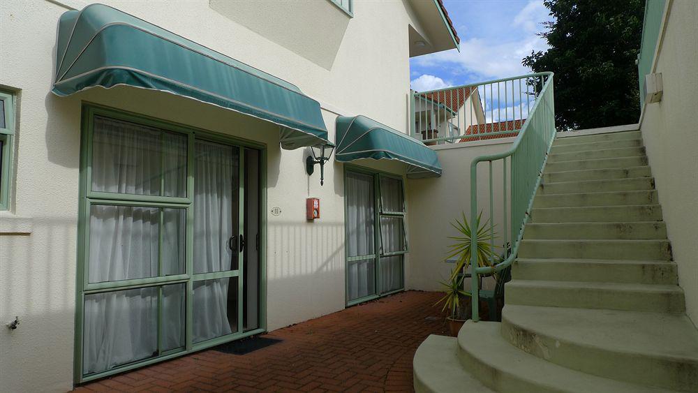 Rotorua Coachman Spa Motel Экстерьер фото